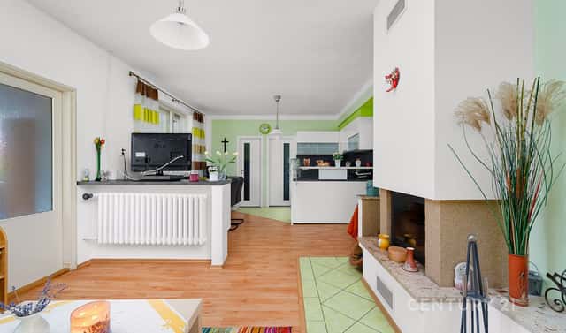 Prodej domu 165 m² s pozemkem 923 m², Uhřice, okres Hodonín