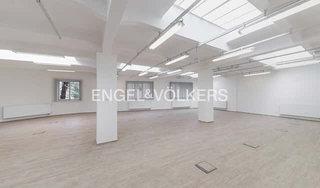 Pronájem kanceláře 333 m², Štítného, Praha 3 – Žižkov
