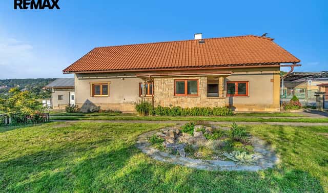 Prodej domu 212 m² s pozemkem 703 m², Podhorní Újezd a Vojice – Podhorní Újezd, okres Jičín