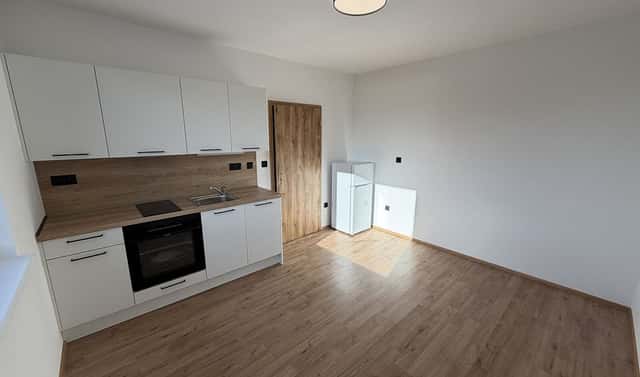 Pronájem bytu 2+kk 36 m², Nádražní, Humpolec, okres Pelhřimov