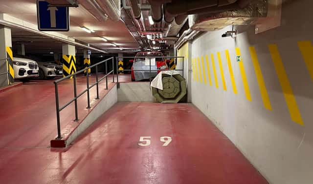 Pronájem garážového stání 12m2 Švédská, Praha - Smíchov, Švédská, Praha 5 – Smíchov