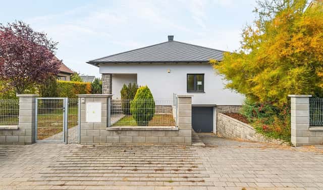 Pronájem domu 330 m² s pozemkem 717 m², Rovinská, Řevnice, okres Praha-západ