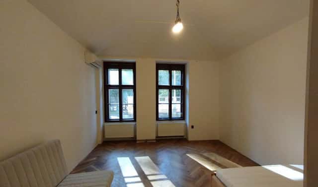 Pronájem bytu 2+kk 45 m², Plzeňská, Praha 5 – Smíchov