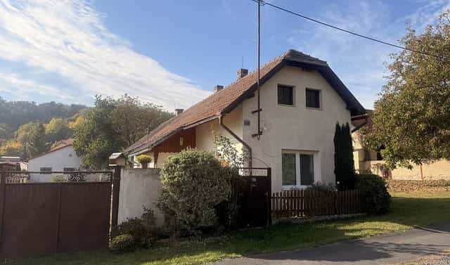 Prodej domu 115 m² s pozemkem 1 556 m², Jeviněves, okres Mělník