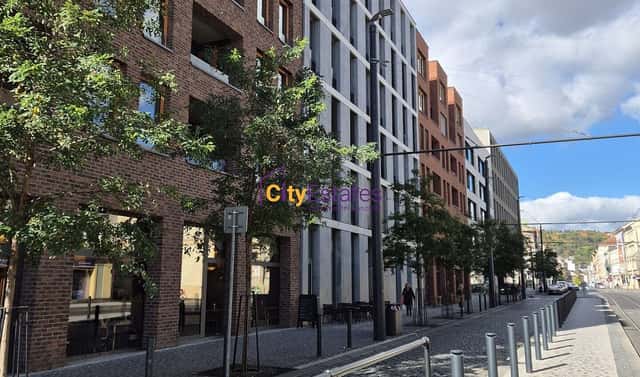 Pronájem bytu 2+kk 56 m², Nádražní, Praha 5 – Smíchov