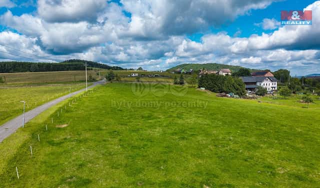 Prodej stavebního pozemku 1 527 m², Huntířov – Františkův Vrch, okres Děčín