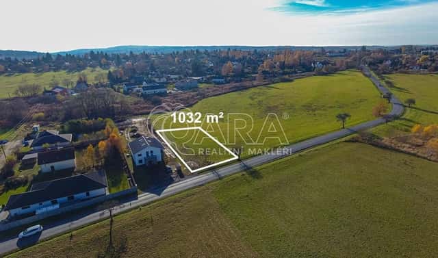 Prodej stavebního pozemku 1 032 m², Šeříková, Kamenice – Štiřín, okres Praha-východ