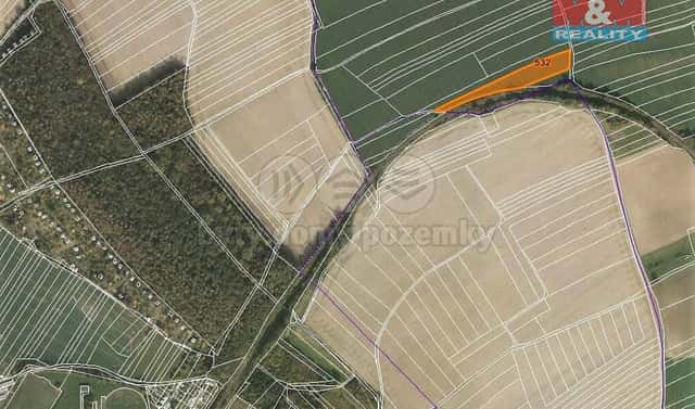Prodej pole 1 181 m², Chvalčov, okres Kroměříž