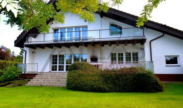 Pronájem domu 300 m² s pozemkem 750 m², Sadová, Průhonice, okres Praha-západ