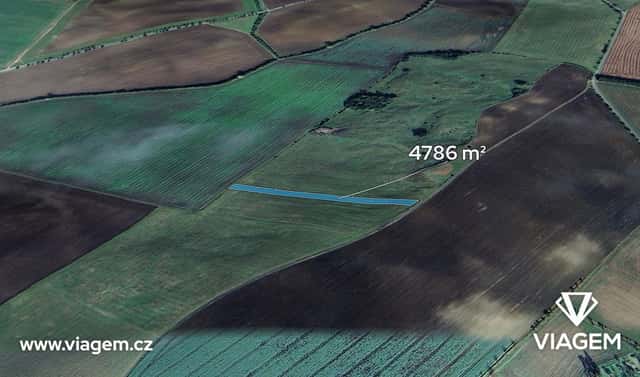 Prodej pole 4 786 m², Roštění, okres Kroměříž