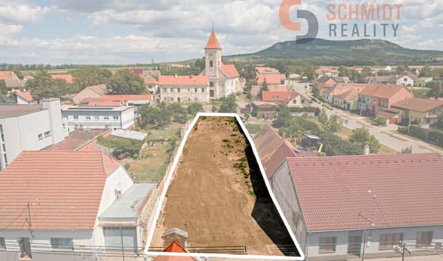 Prodej stavebního pozemku 570 m², Hlavní, Dolní Dunajovice, okres Břeclav