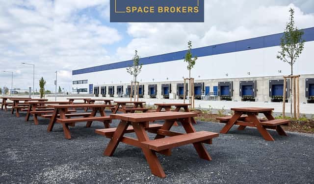 Pronájem skladovacích prostor 2 900 m², Cheb