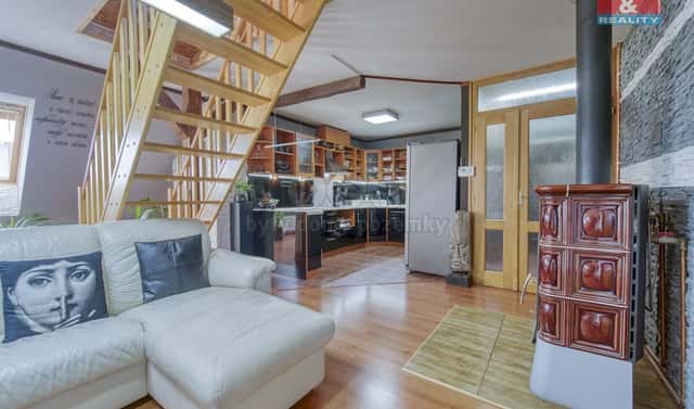 Prodej bytu 4+kk 100 m², Plzeňská, Králův Dvůr – Počaply, okres Beroun