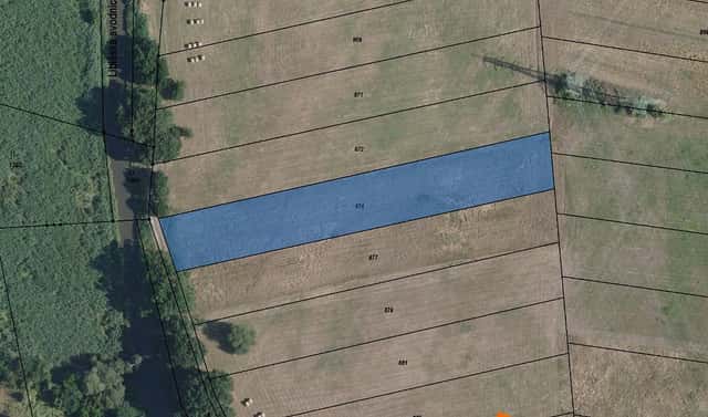 Prodej pole 1 438 m², Libiš, okres Mělník