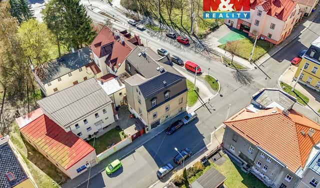 Pronájem obchodních prostor 22 m², Husova, Mariánské Lázně, okres Cheb