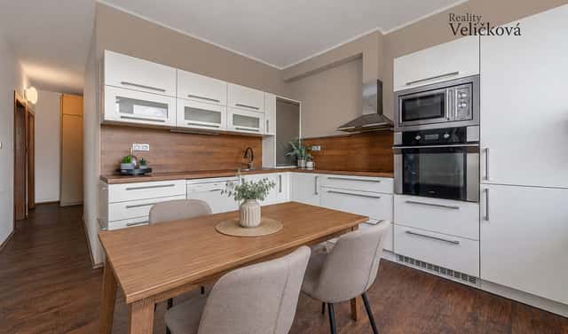 Prodej bytu 2+1 80 m², třída Edvarda Beneše, Hradec Králové – Nový Hradec Králové