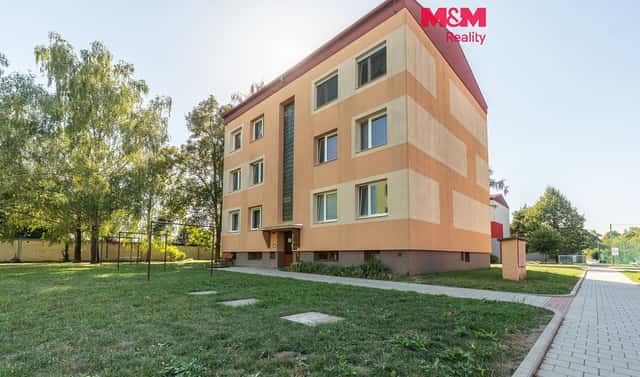 Prodej bytu 3+1 64 m², V Humnech, Kunovice, okres Uherské Hradiště