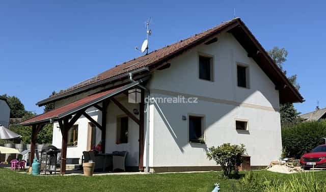 Prodej domu 180 m² s pozemkem 1 678 m², Tři Sekery – Krásné, okres Cheb