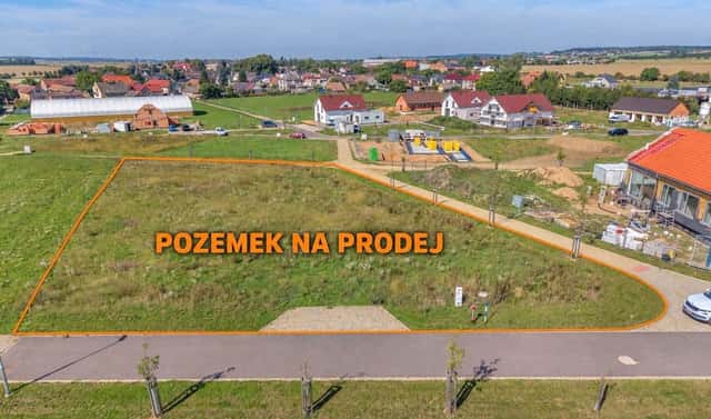Prodej stavebního pozemku 2 013 m², Praskačka, okres Hradec Králové