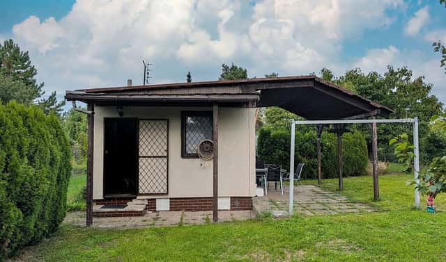 Prodej chaty/chalupy 16 m² s pozemkem 273 m², Komárno, Nymburk – Drahelice