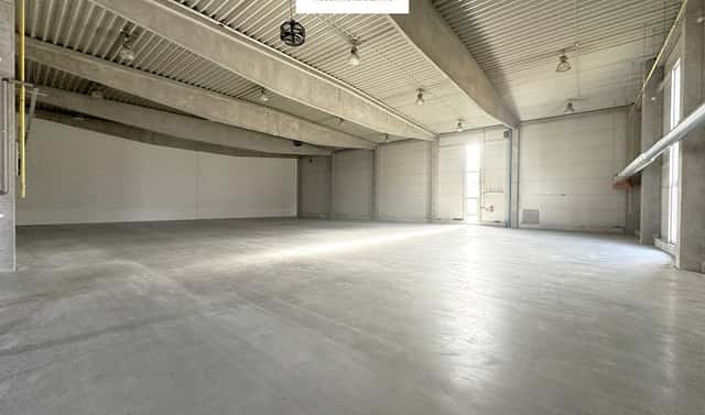 Pronájem skladovacích prostor 1 363 m², Nad Jezerem, Vestec, okres Praha-západ