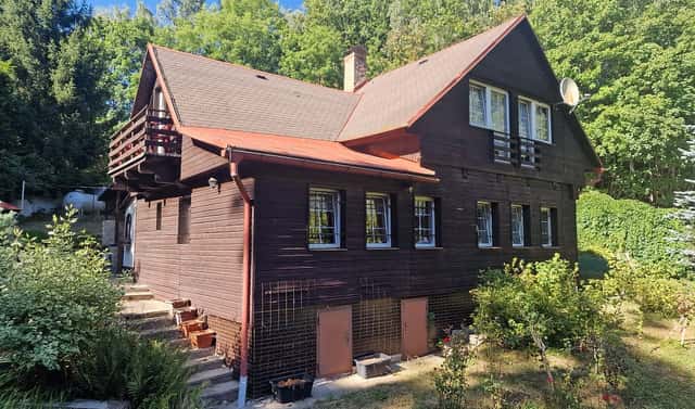 Prodej chaty/chalupy 178 m² s pozemkem 2 003 m², Lomnice nad Popelkou – Ploužnice, okres Semily