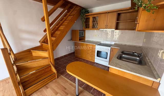 Prodej bytu 2+kk 51 m², Komenského, Šestajovice, okres Praha-východ