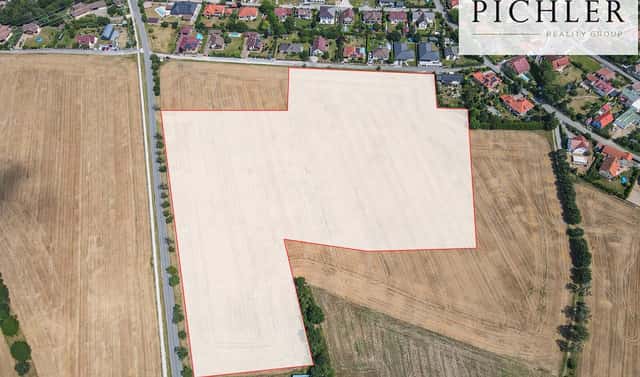 Prodej pole 60 676 m², Červený Újezd, okres Praha-západ