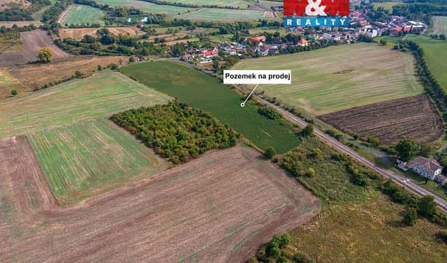Prodej pole 35 505 m², Chotiměř, okres Litoměřice
