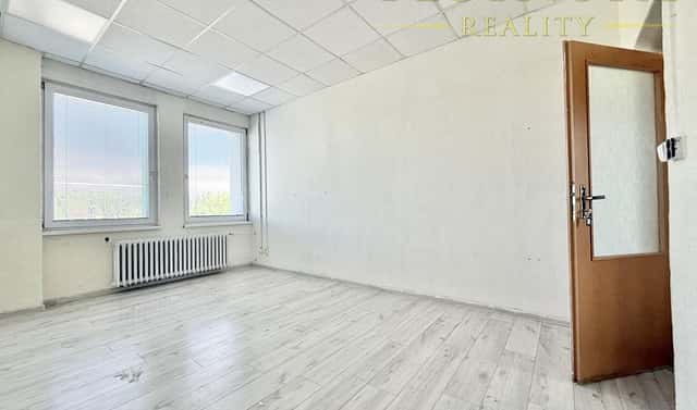 Pronájem kanceláře 11 m², Jablunkovská, Český Těšín, okres Karviná