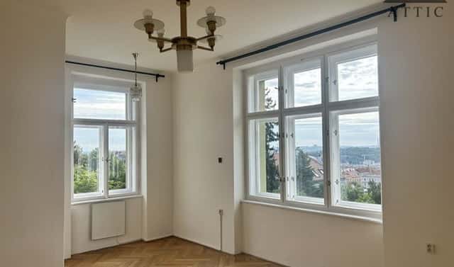 Pronájem bytu 2+kk 54 m², Dykova, Praha 10 – Vinohrady