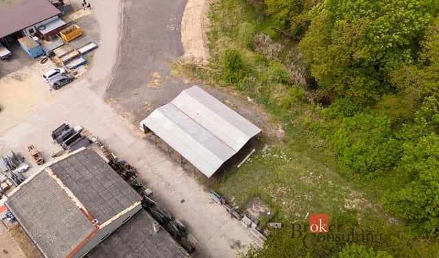 Pronájem skladovacích prostor 350 m², Stěžery, okres Hradec Králové