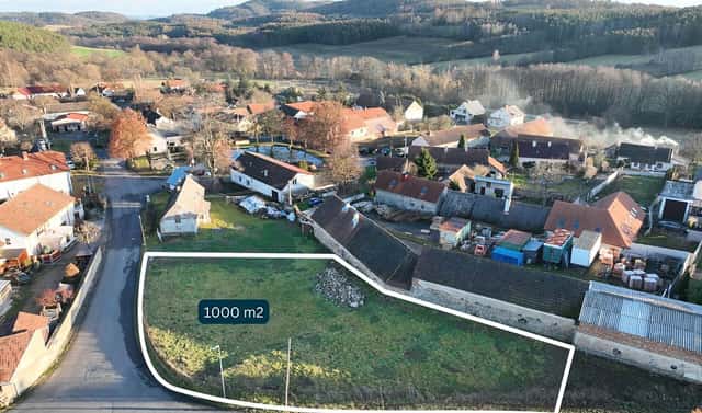 Prodej stavebního pozemku 1 000 m², Jablonná – Horní Hbity, okres Příbram
