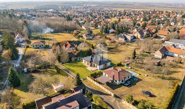 Prodej stavebního pozemku 1 151 m², Maková, Jesenice – Horní Jirčany, okres Praha-západ