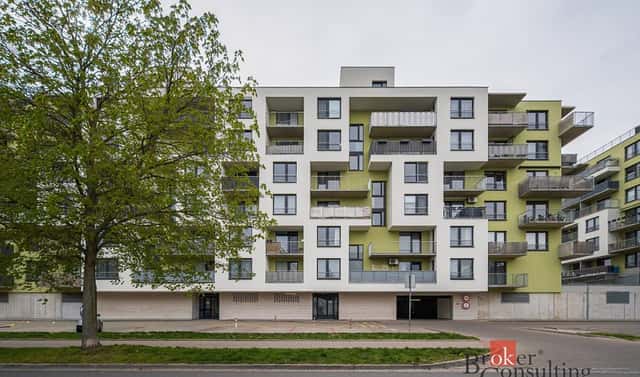 Pronájem bytu 2+kk 59 m², Boženy Vikové-Kunětické, Pardubice – Zelené Předměstí