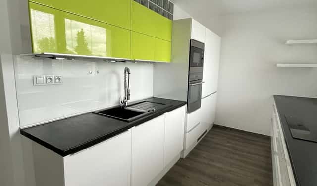 Pronájem bytu 4+kk 84 m², Řezáčova, Olomouc – Lazce