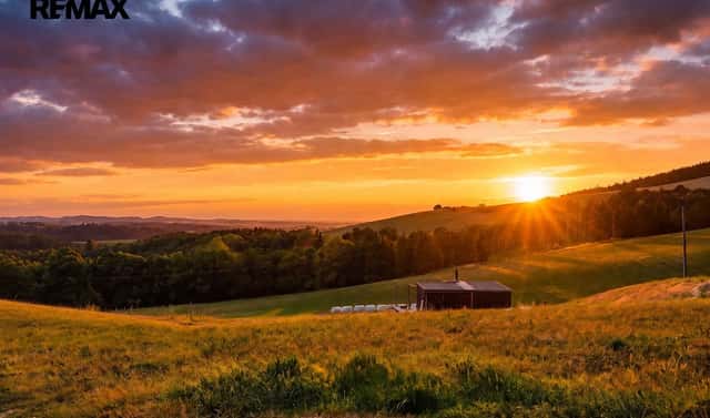 Prodej stavebního pozemku 2 744 m², Soběhrdy, okres Benešov