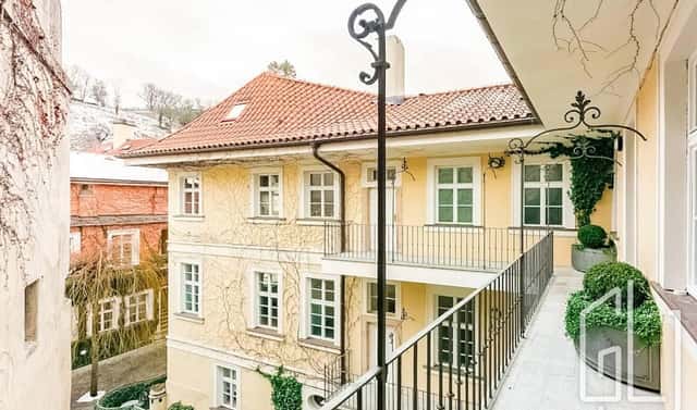 Pronájem bytu 4+1 153 m², Vlašská, Praha 1 – Malá Strana