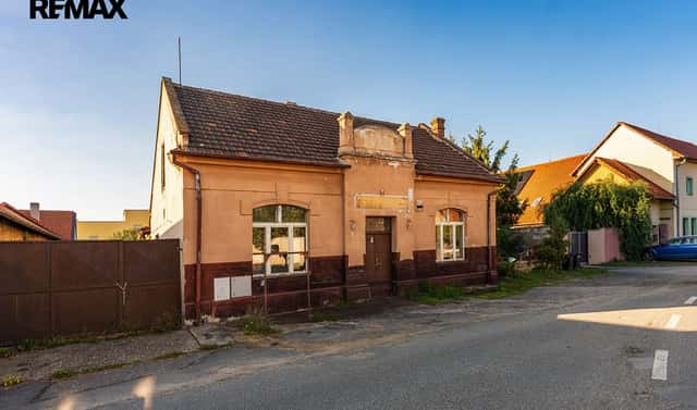 Prodej domu 350 m² s pozemkem 892 m², Labská, Tišice – Kozly, okres Mělník