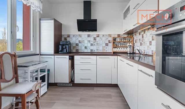 Pronájem bytu 3+1 77 m², Zahradní, Chomutov