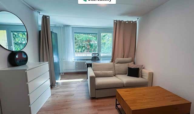 Prodej bytu 1+kk 26 m², Českolipská, Praha 9 – Střížkov