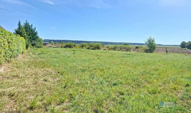Prodej stavebního pozemku 1 015 m², Sluštice, okres Praha-východ