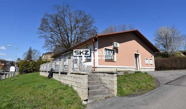 Prodej obchodních prostor 39 m², Mikulášovice, okres Děčín