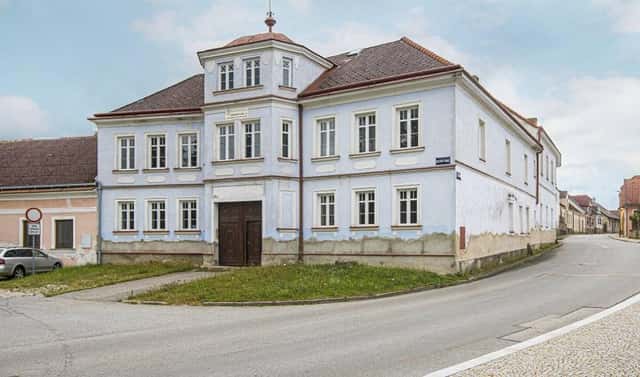 Prodej nájemního domu, činžáku 1 136 m², Husovo nám., Nová Bystřice, okres Jindřichův Hradec