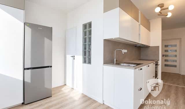 Pronájem bytu 4+1 77 m², Nedašovská, Praha 5 – Zličín