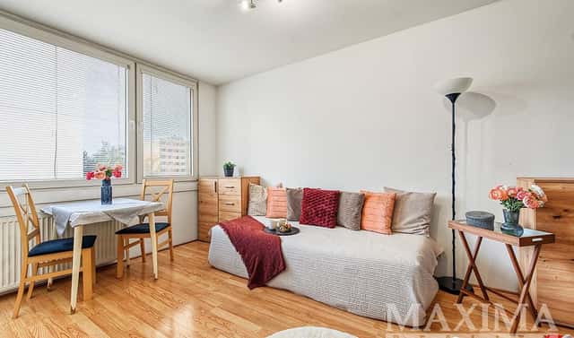 Prodej bytu 1+kk 30 m², Benešovská, Kladno – Kročehlavy