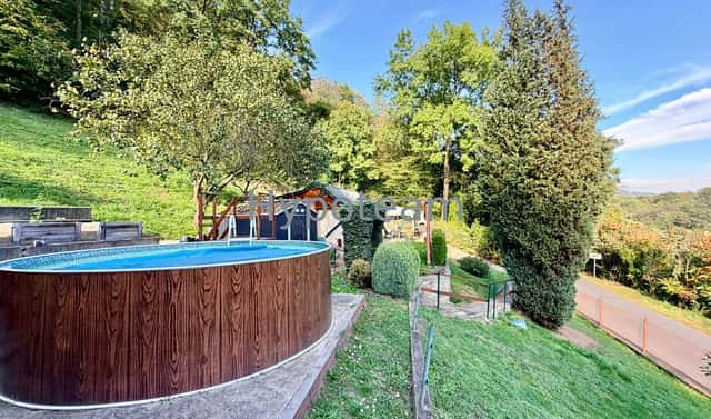 Prodej chaty/chalupy 33 m² s pozemkem 1 120 m², Ústí nad Labem – Olešnice
