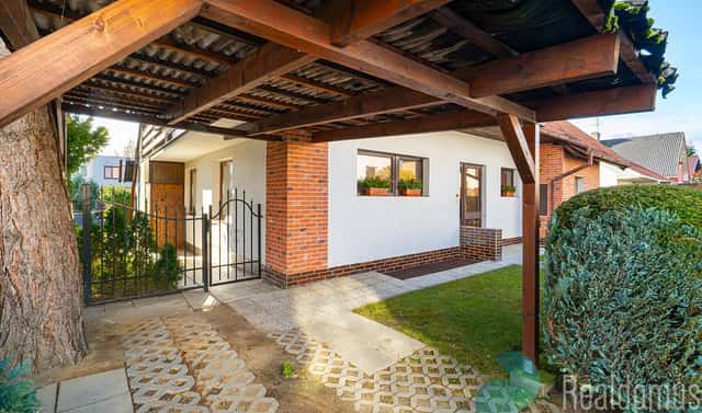 Prodej domu 235 m² s pozemkem 724 m², Litvínovice, okres České Budějovice