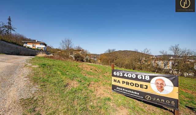 Prodej stavebního pozemku 915 m², Loděnice, okres Beroun