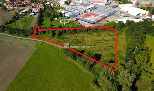 Prodej komerčního pozemku 8 386 m², Rybáře, Podivín, okres Břeclav